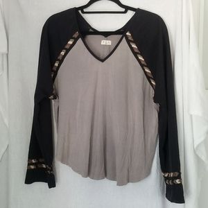 Pol size Small long sleeve shirt